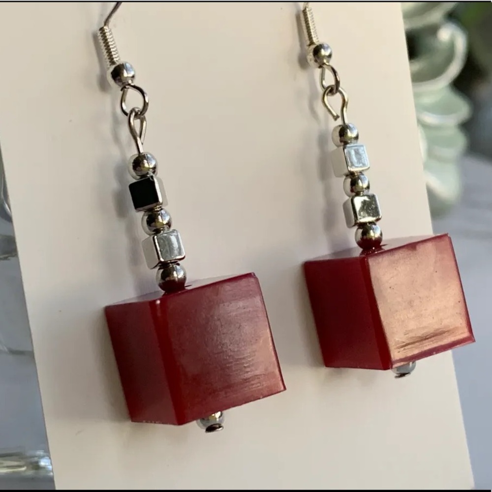 Raspberry cube drop earrings